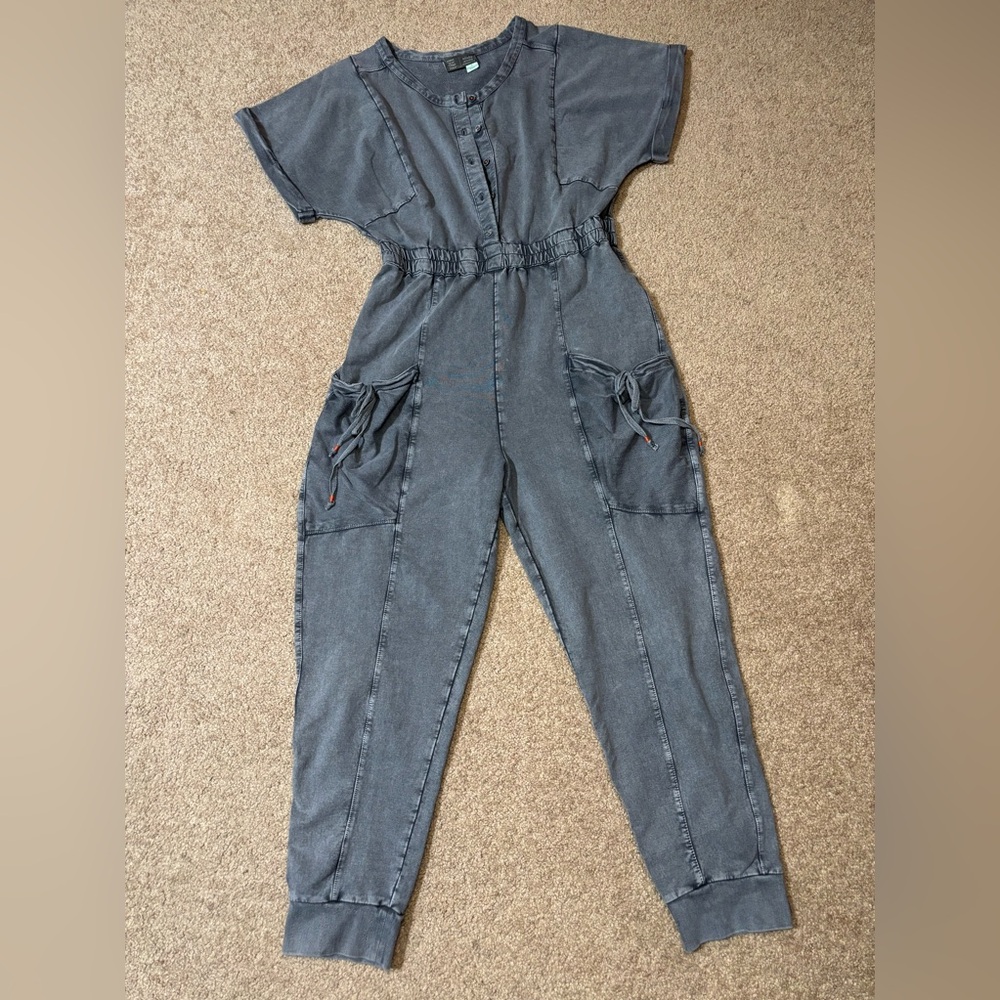 Anthropologie Gray Jumpsuit with Kimono Sleeves and Tapered Legs